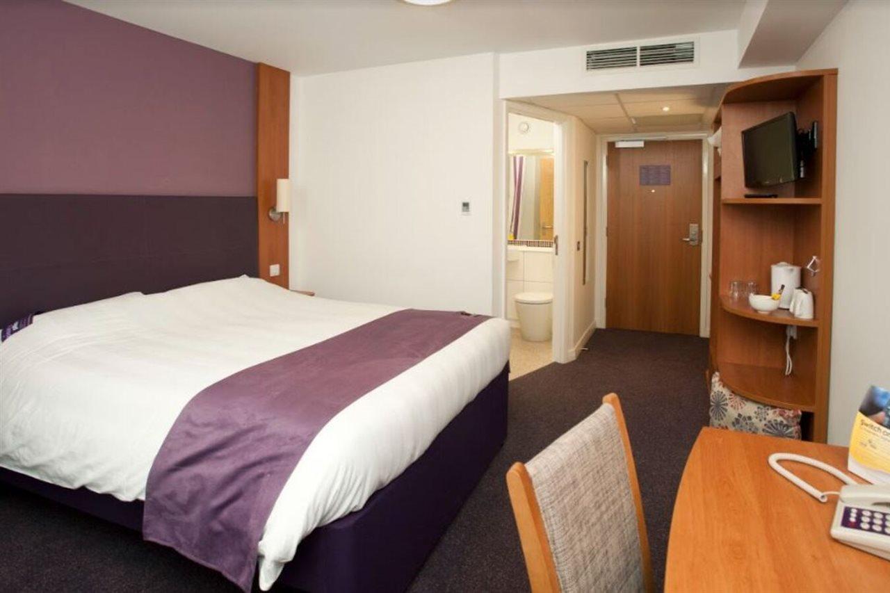 Premier Inn Derry / Londonderry Exterior foto