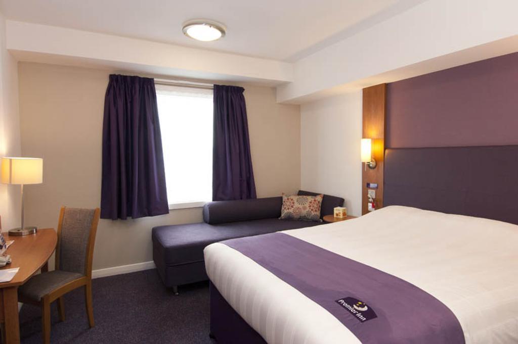 Premier Inn Derry / Londonderry Exterior foto