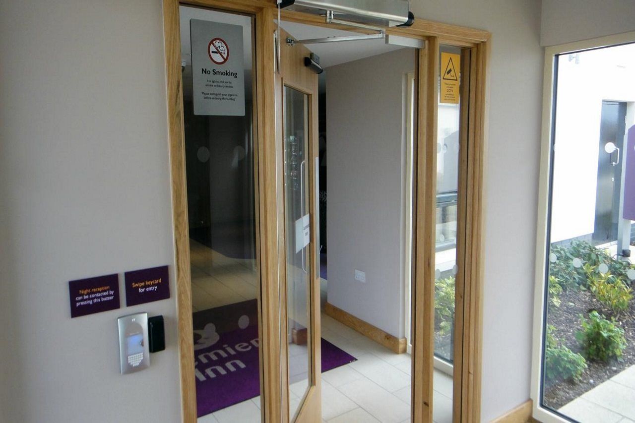 Premier Inn Derry / Londonderry Exterior foto